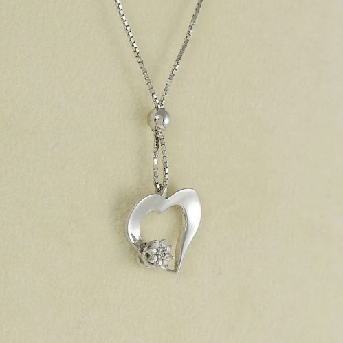 Necklace with pendant heart and EGI certified diamonds, 18Kt white gold