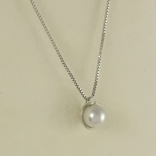 Collier DAMIANI-MIKAWA - Perle centrale avec diamant, or blanc 18 Kt